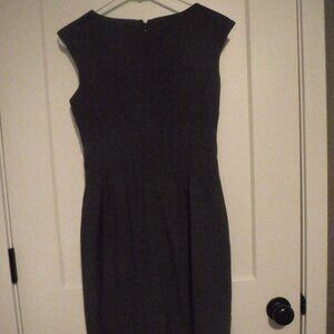 Calvin Klein Beautiful Gray Business Pleated dress like NEW Size 2